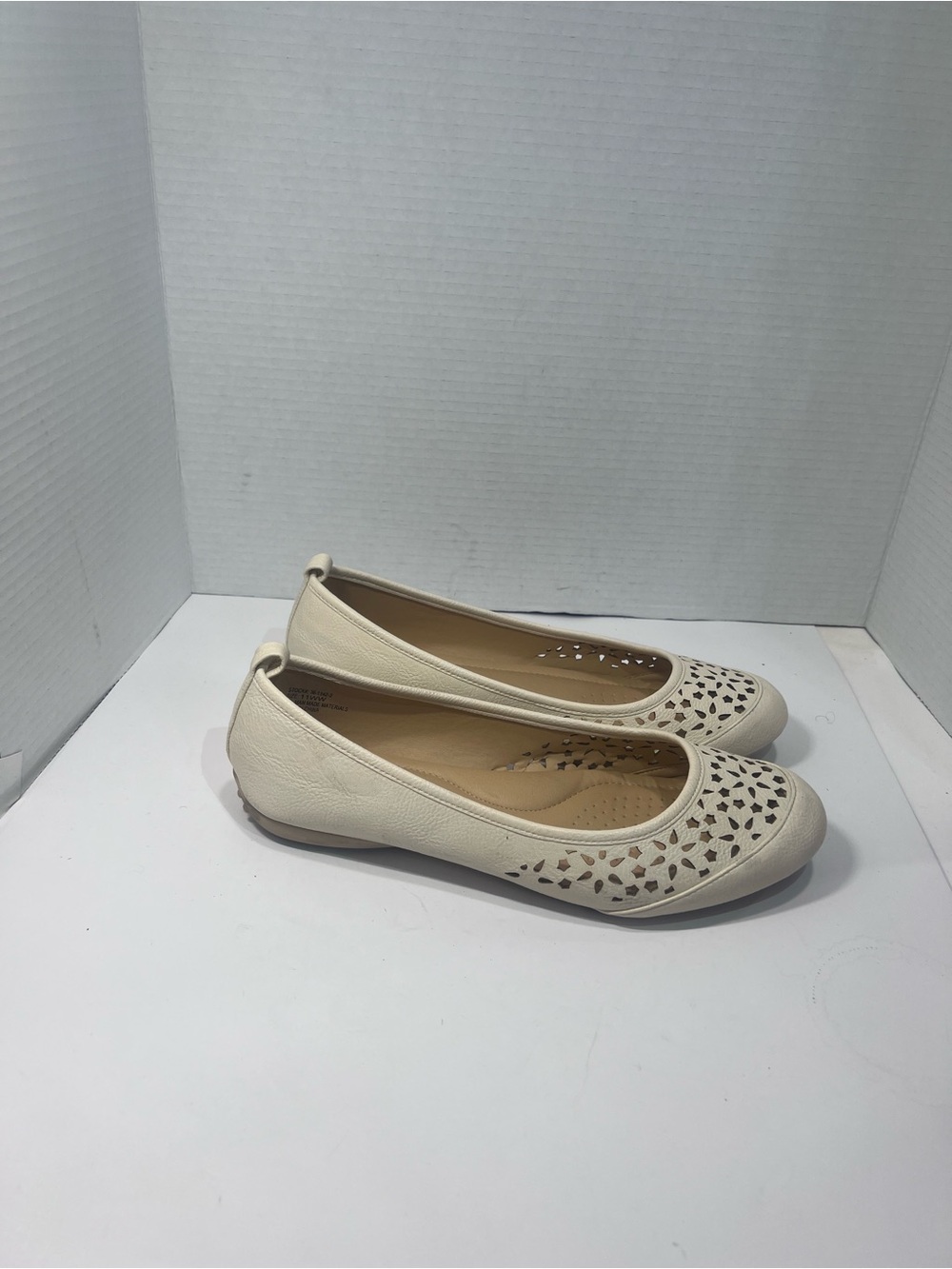 comfortview Cream Ballet Flats with Laser-Cut Detail